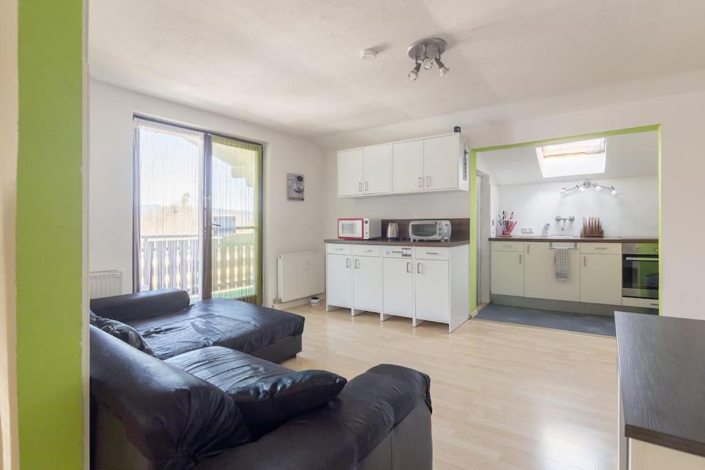 Lovely Spacious 3Room Loft Under Roof-100M2-Touristarea Rauth エクステリア 写真