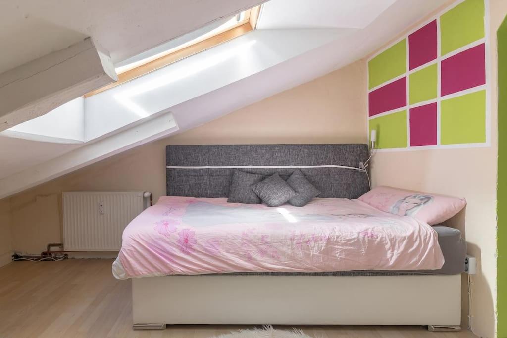 Lovely Spacious 3Room Loft Under Roof-100M2-Touristarea Rauth エクステリア 写真