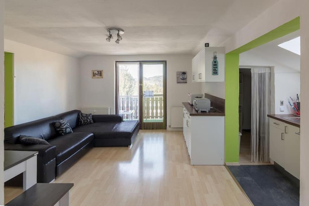 Lovely Spacious 3Room Loft Under Roof-100M2-Touristarea Rauth エクステリア 写真
